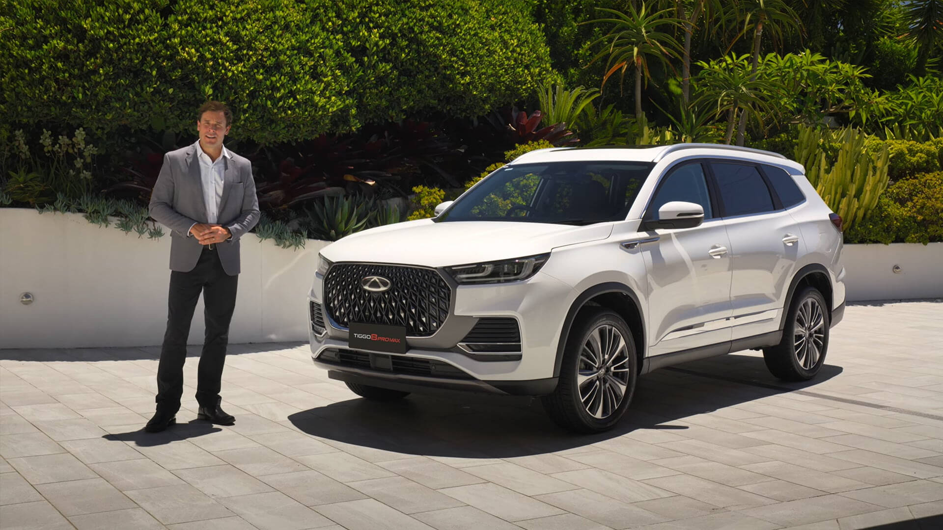 The Modern 7-Seat SUV with Unbeatable Value and Premium Features